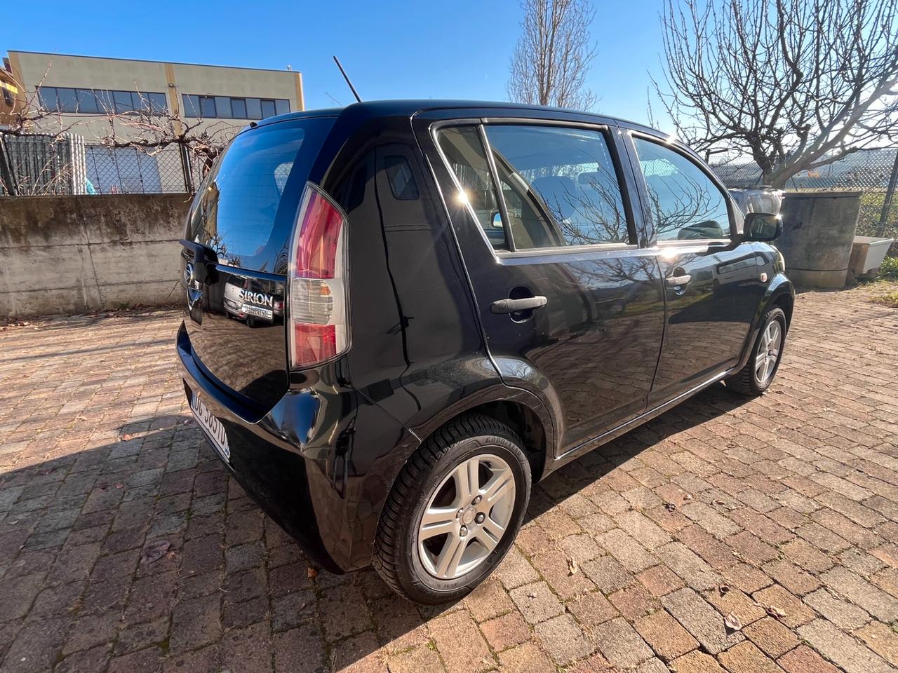 Daihatsu Sirion 1.0 12V Mio