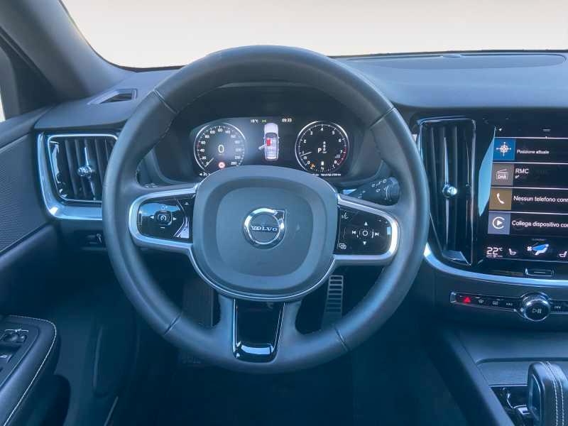 VOLVO V60 2.0 b3 R-DeSiGn AuTo