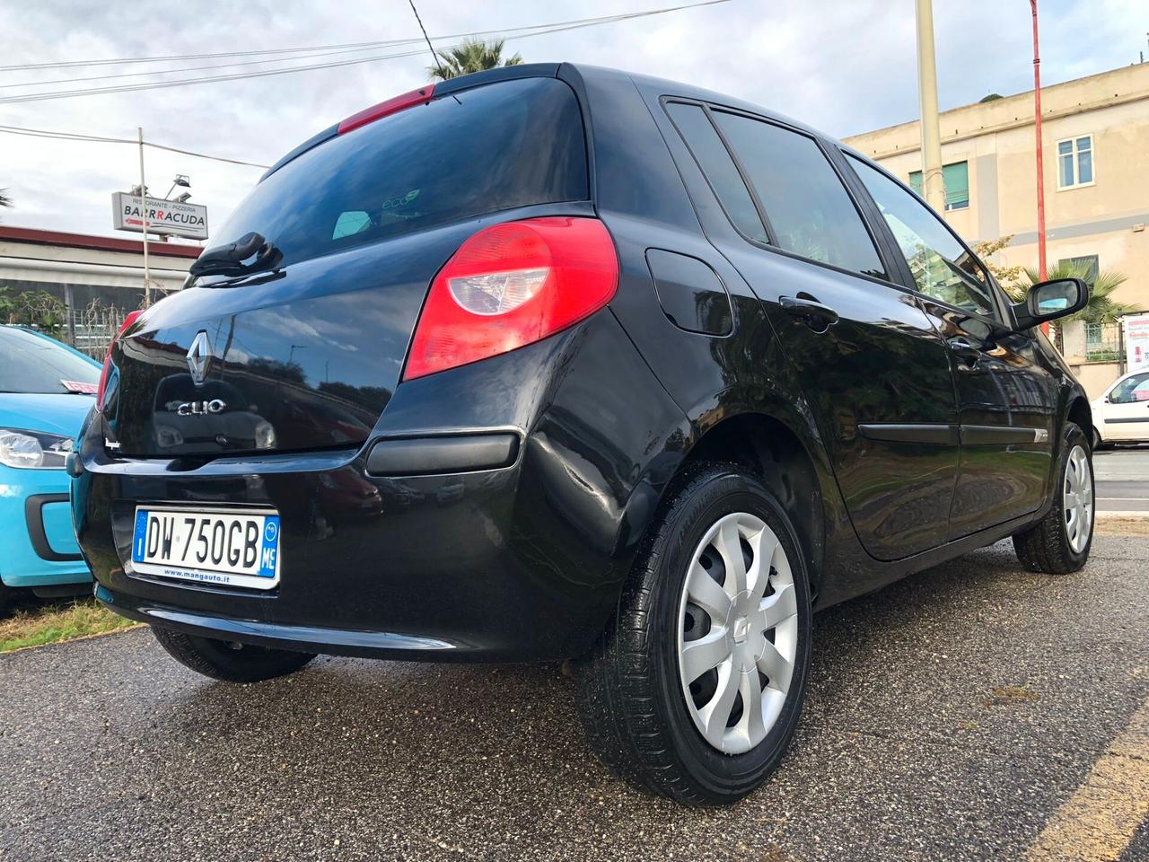 Renault Clio Storia 1.2 5 porte Confort