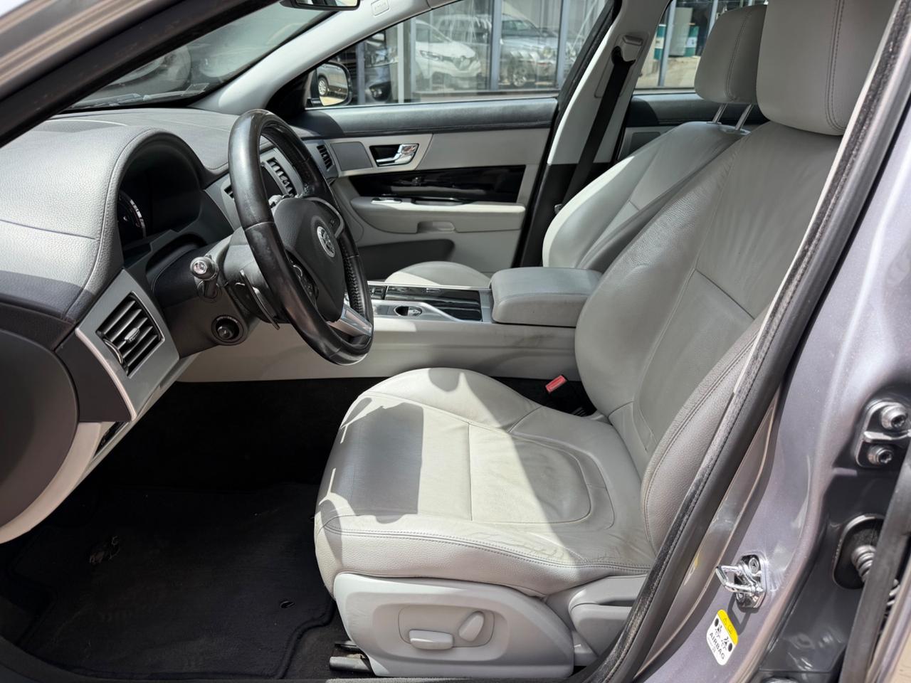 Jaguar XF 2.2 D 190 CV Prestige 2012