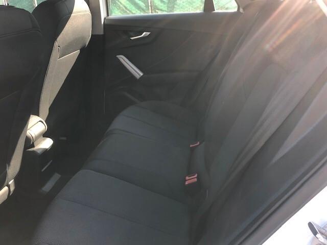 Audi Q2 30 TDI Business