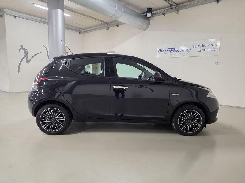 Lancia Ypsilon 1.2 69cv GPL Ecochic Gold