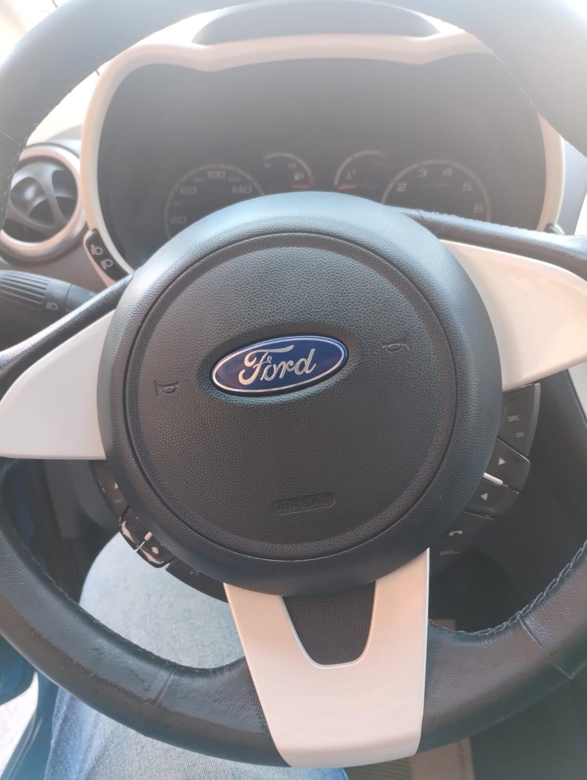 Ford Ka 1.2 8V 69CV Titanium