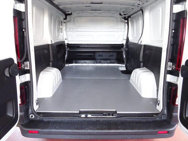 RENAULT Trafic T29 2.0dCI 130CV PC-TN Start Fari led RetroCamera