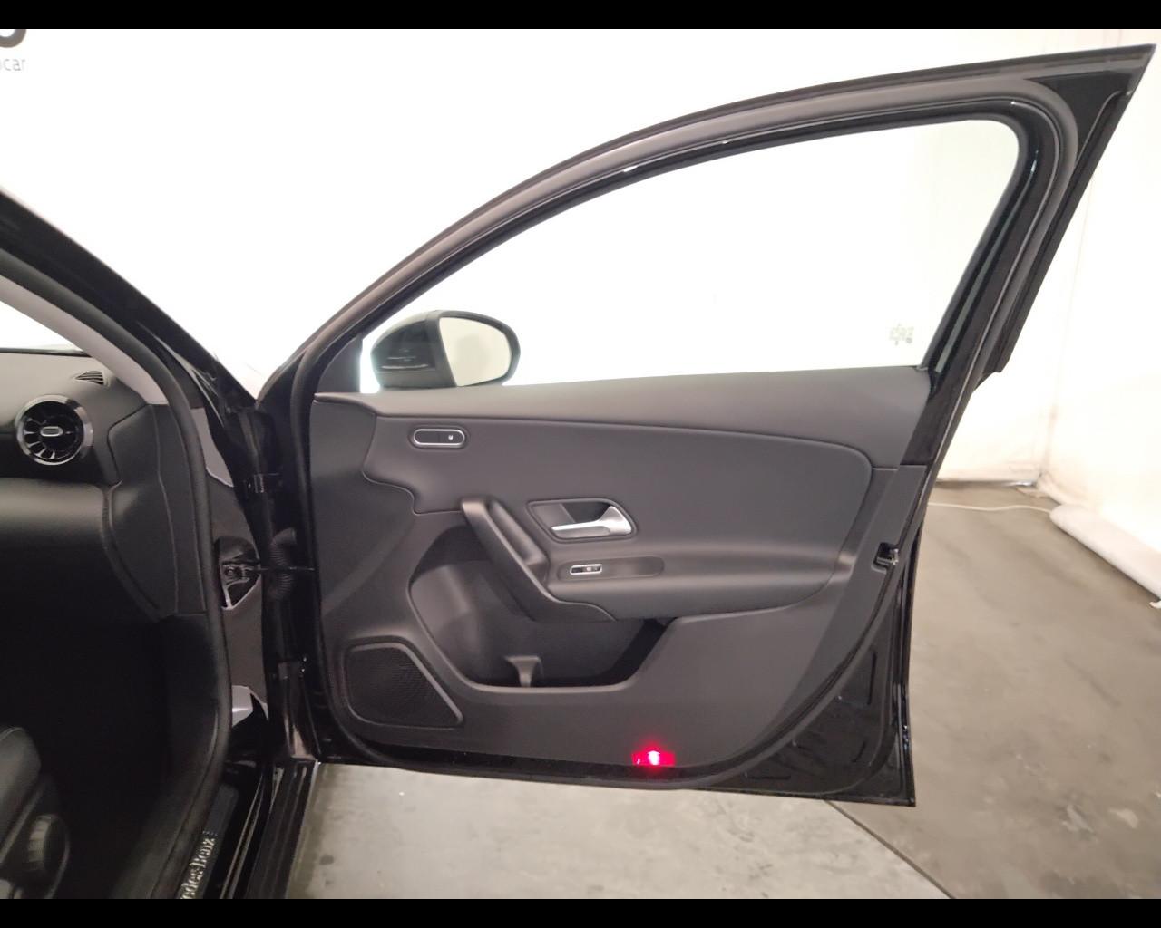 Mercedes-Benz Classe A - W177 2023 - A 180 d Advanced auto