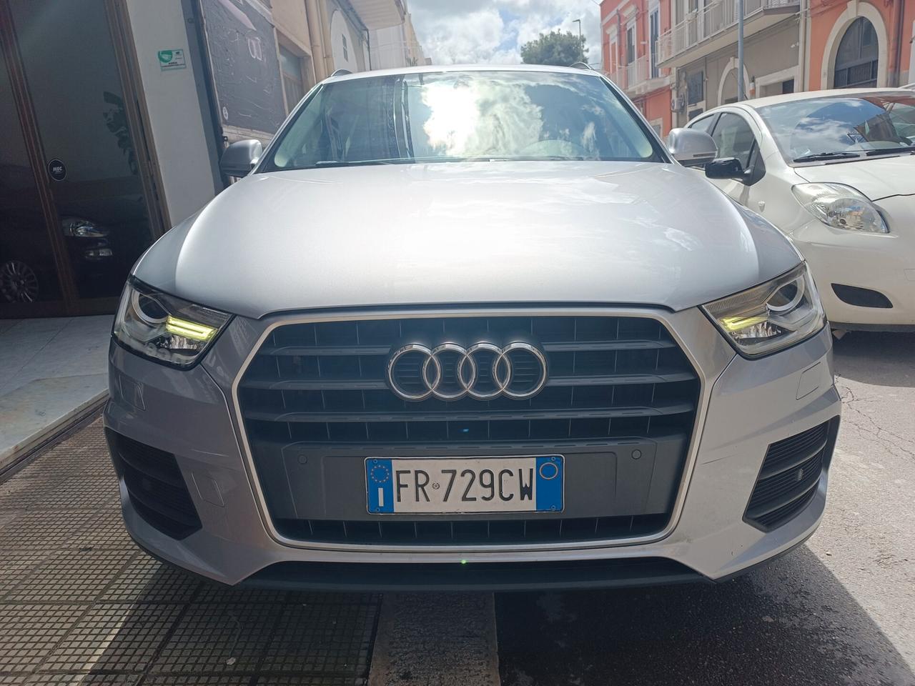 Audi Q3 2.0 TDI 150 CV S tronic Sport