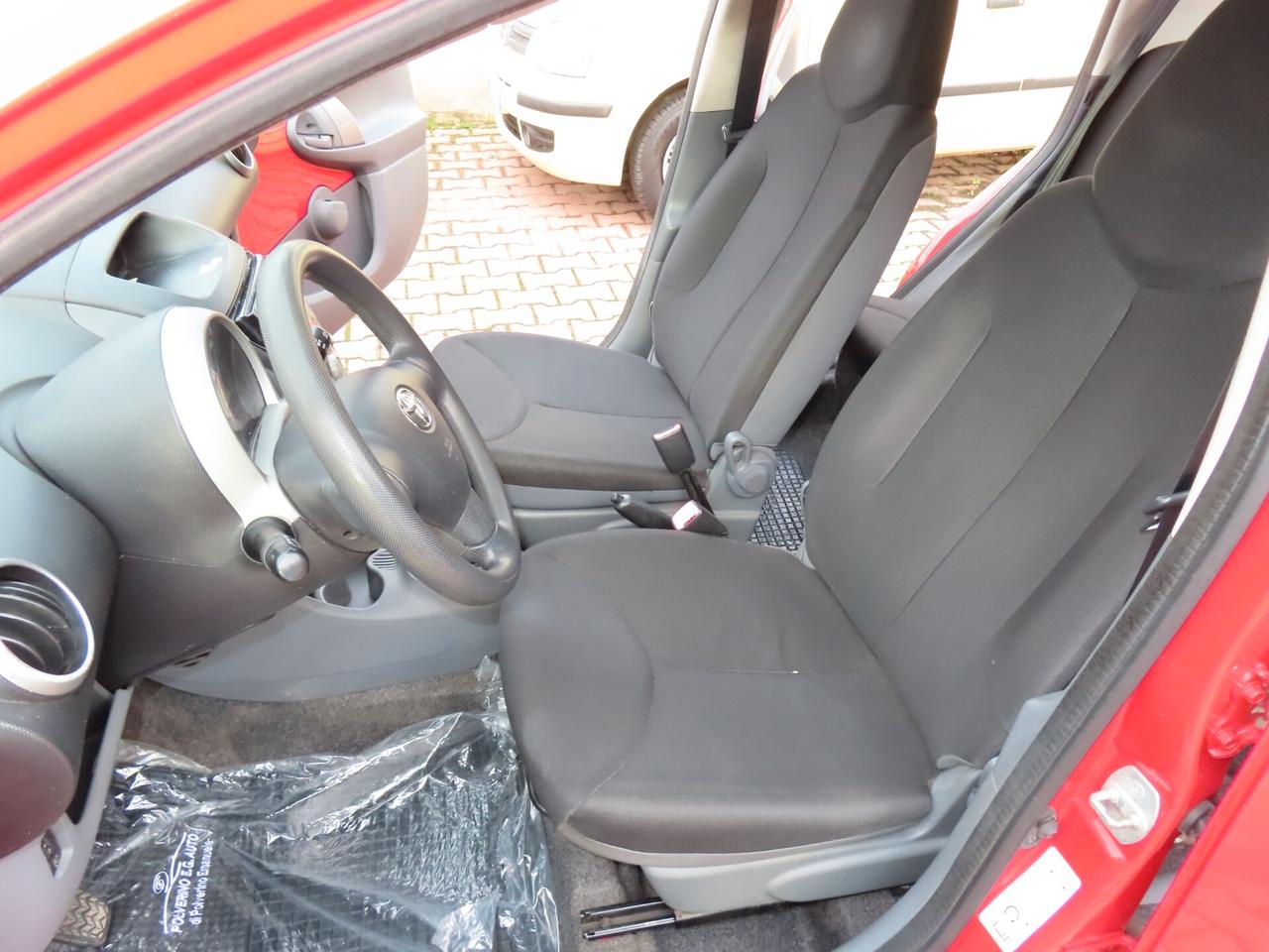 Toyota Aygo 1.0 BENZINA 5 porte FULL 2008
