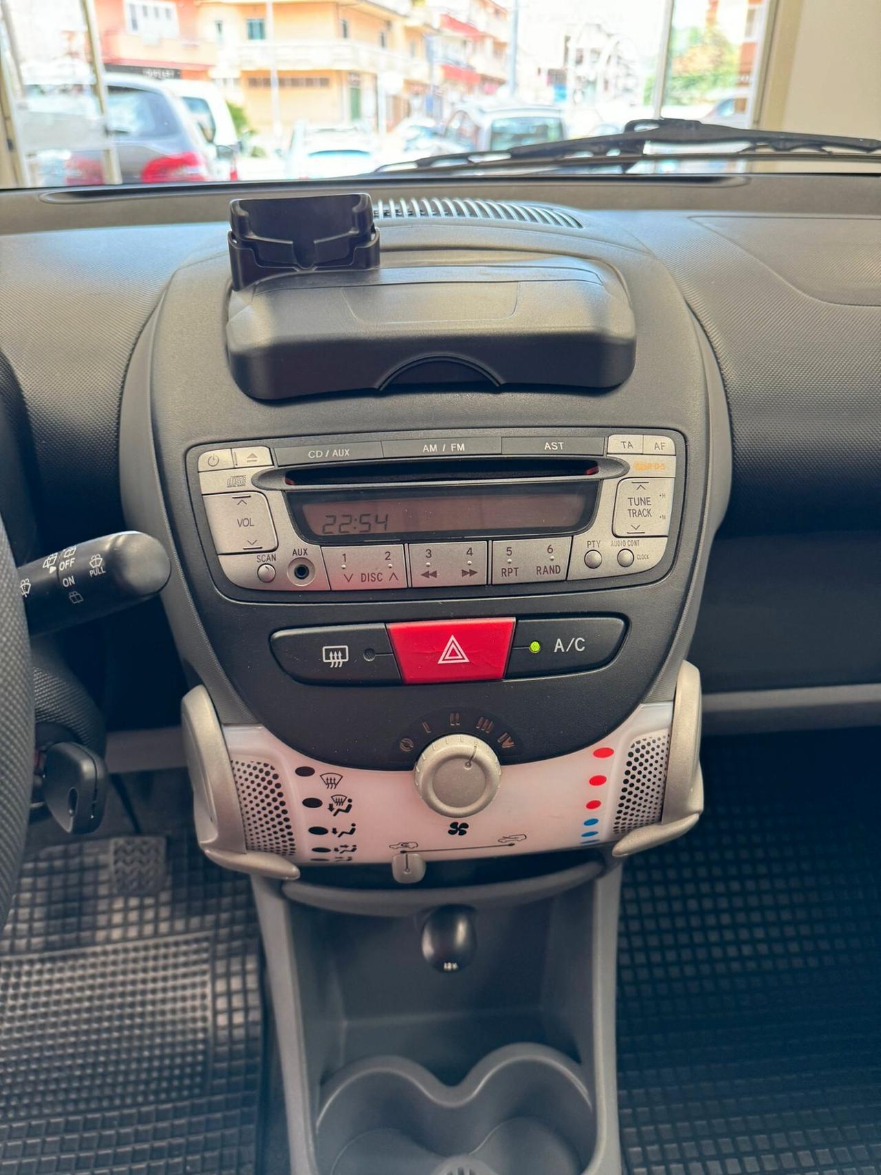 Peugeot 107 1.0 68CV 5p. Sweet Years