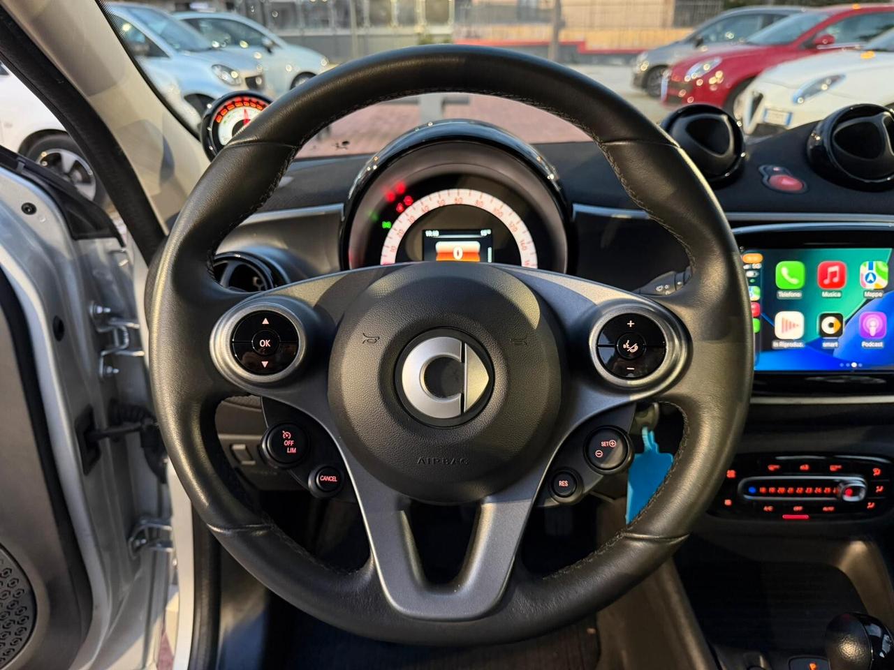 Smart ForFour EQ Pulse