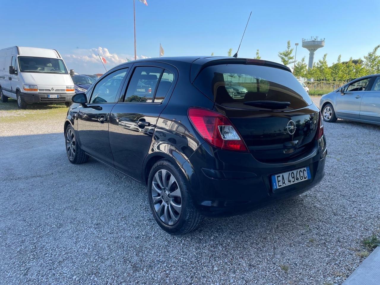 Opel Corsa 1.2 80CV 5 porte GPL-TECH Club