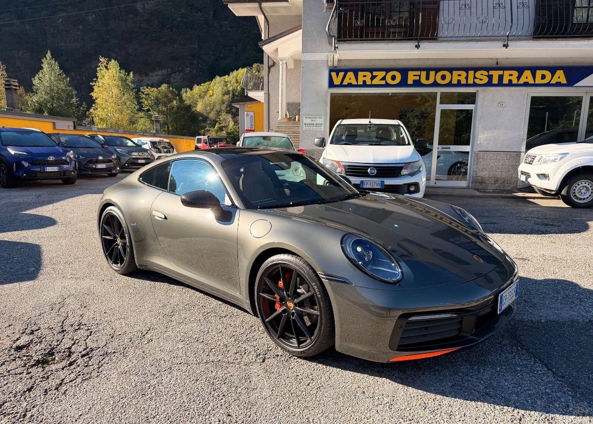 Porsche 911 Carrera 992