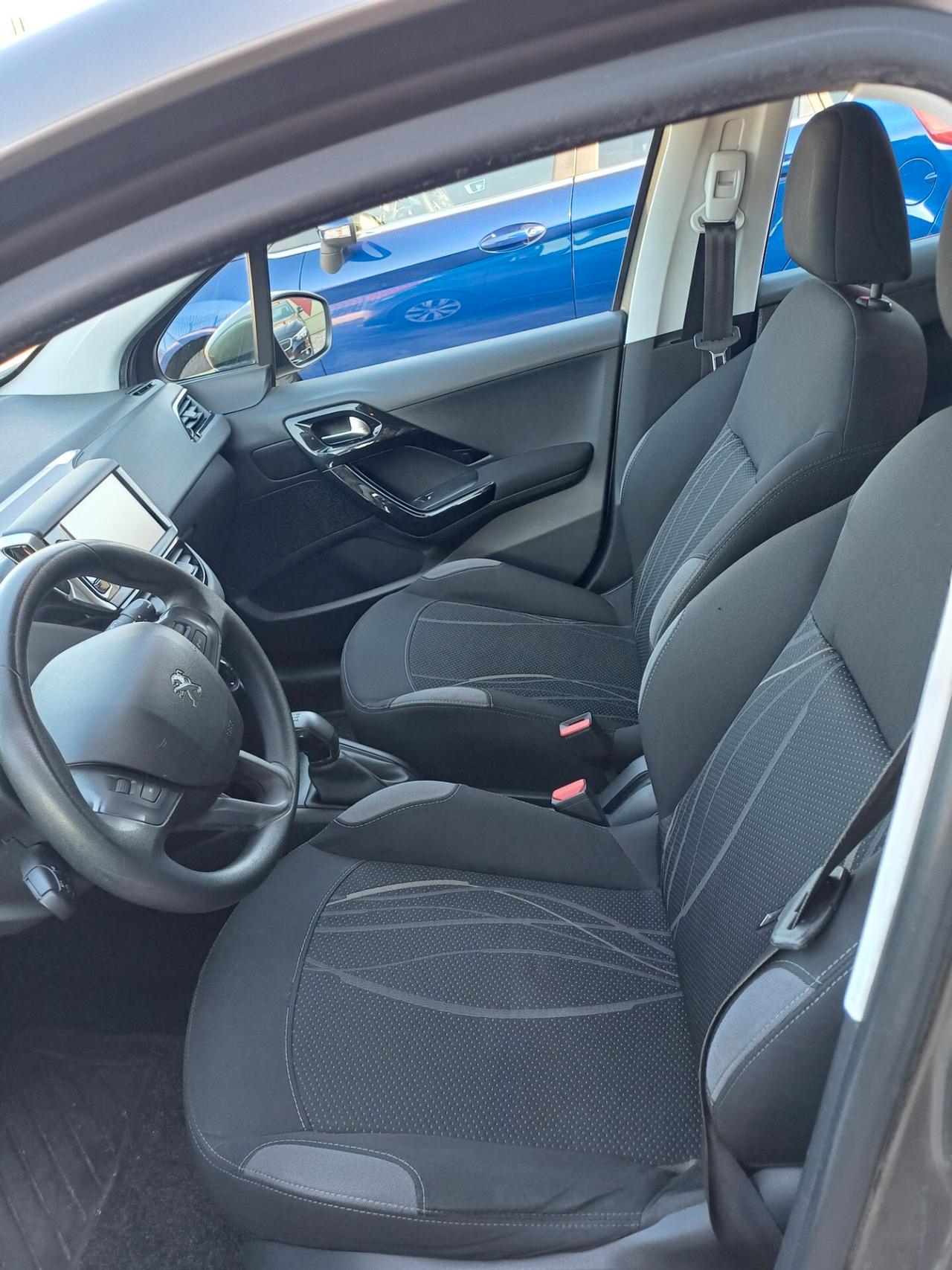 Peugeot 208 1.4 HDi 68 CV 5 porte Active