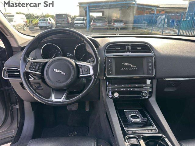 JAGUAR F-Pace F-Pace 2.0d Prestige awd 180cv auto my18- FR055SE
