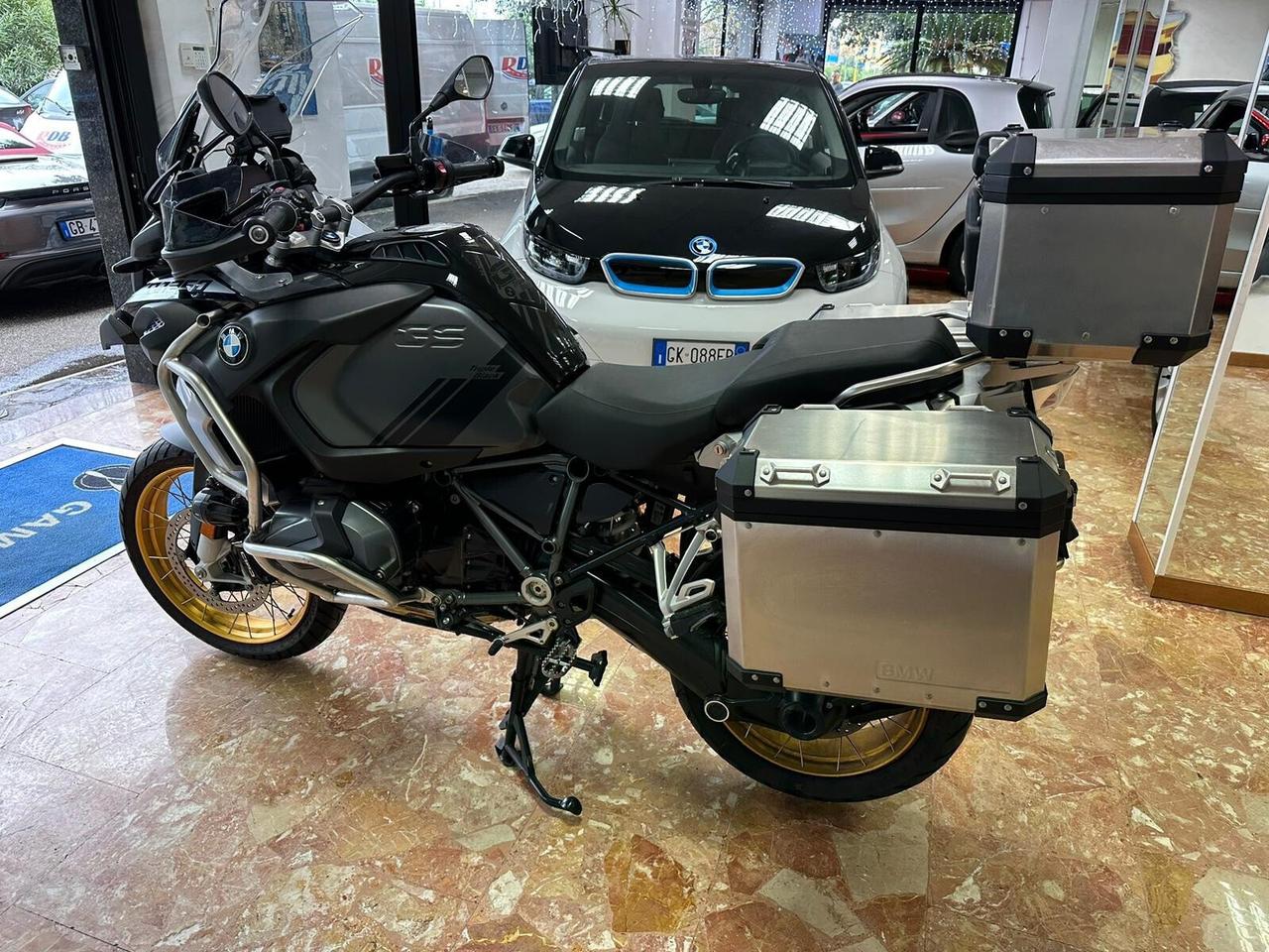 BMW R 1250 TRIPLE BLACK ADVENTURE MOTO UFFICIALE FULL OPTIONALS TUTTI I BAULETTI SOLO KM 11200 COME NUOVA