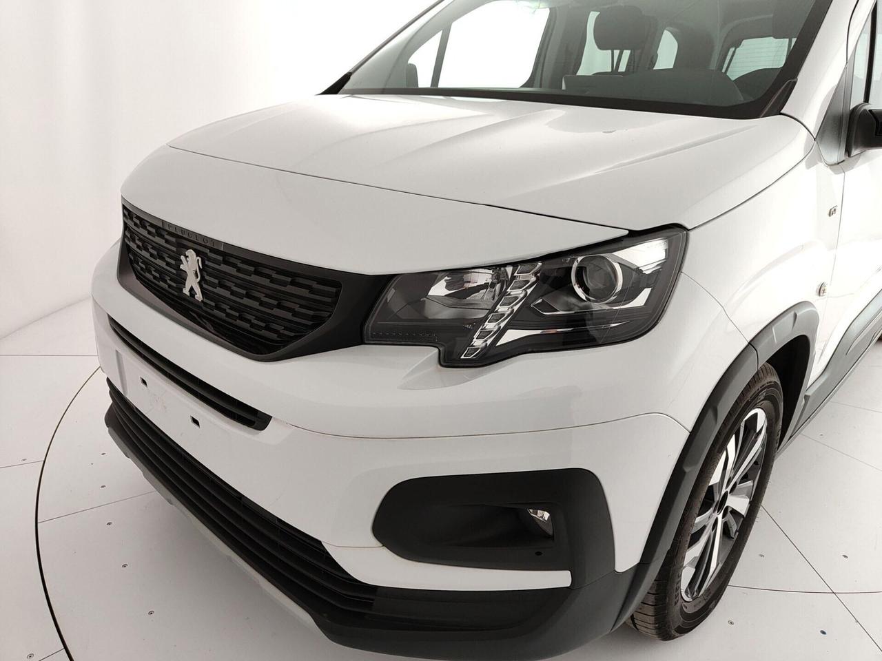 Peugeot Rifter e-Rifter motore elettrico 136 CV 50kWh GT Standard