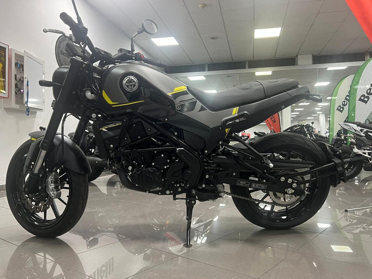 Benelli Leoncino 250