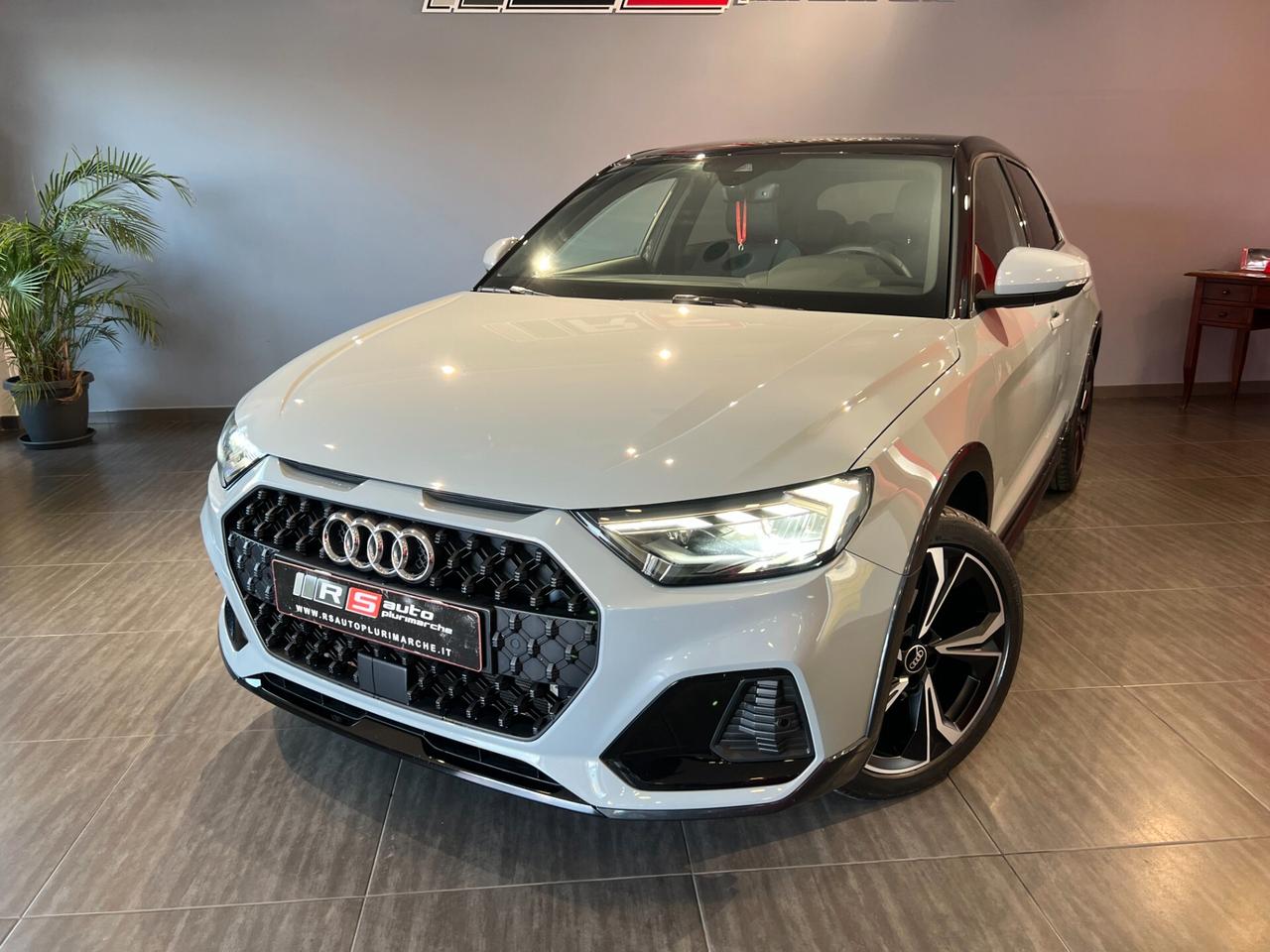 Audi A1 citycarver 30 TFSI S tronic S line