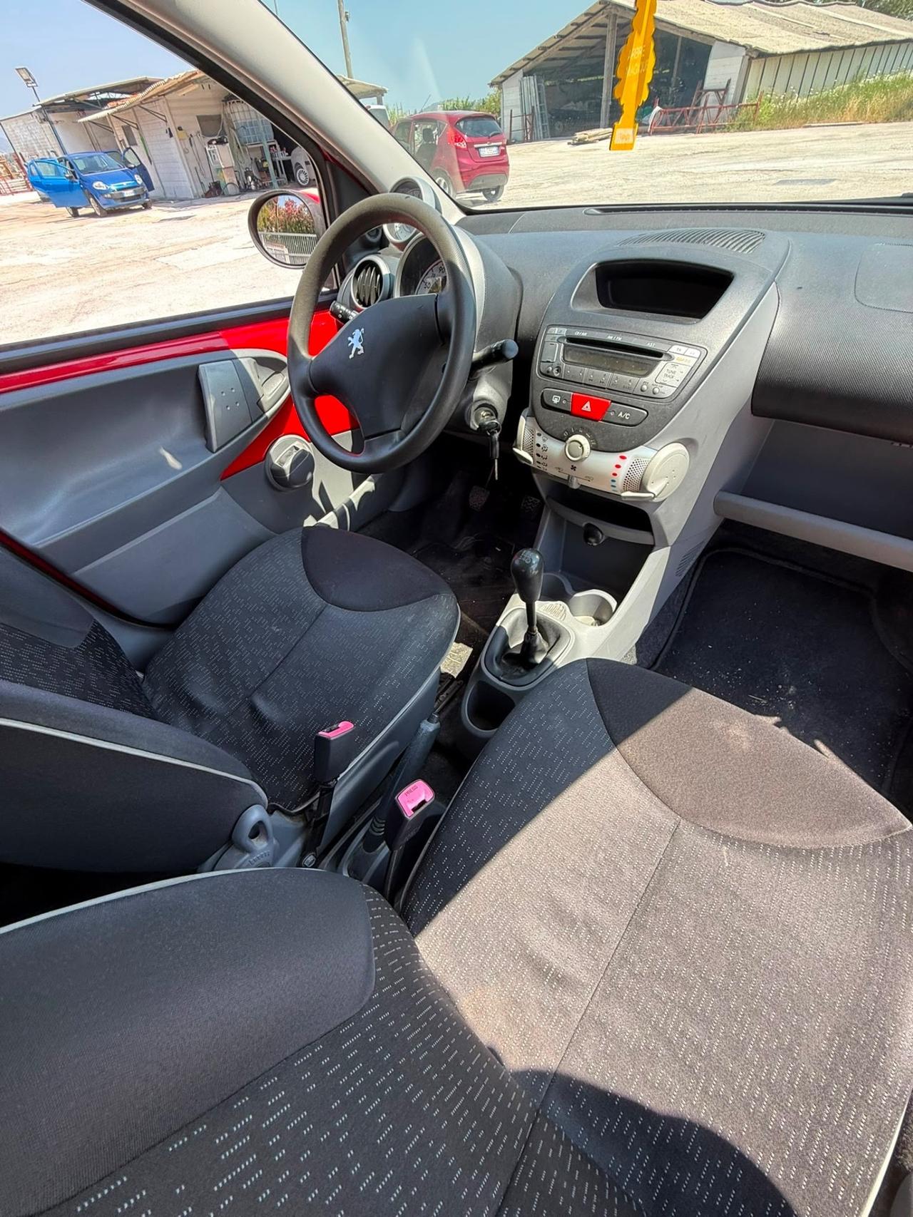 Peugeot 107 1.0 Benzina NEOPATENTATI UNIPROPRIETÀ