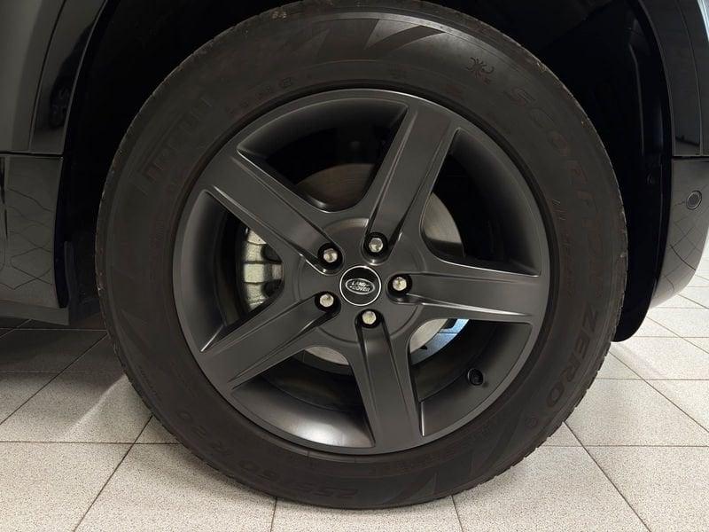 Land Rover Defender 3.0D I6 200 110 X-Dynamic SE AWD auto.