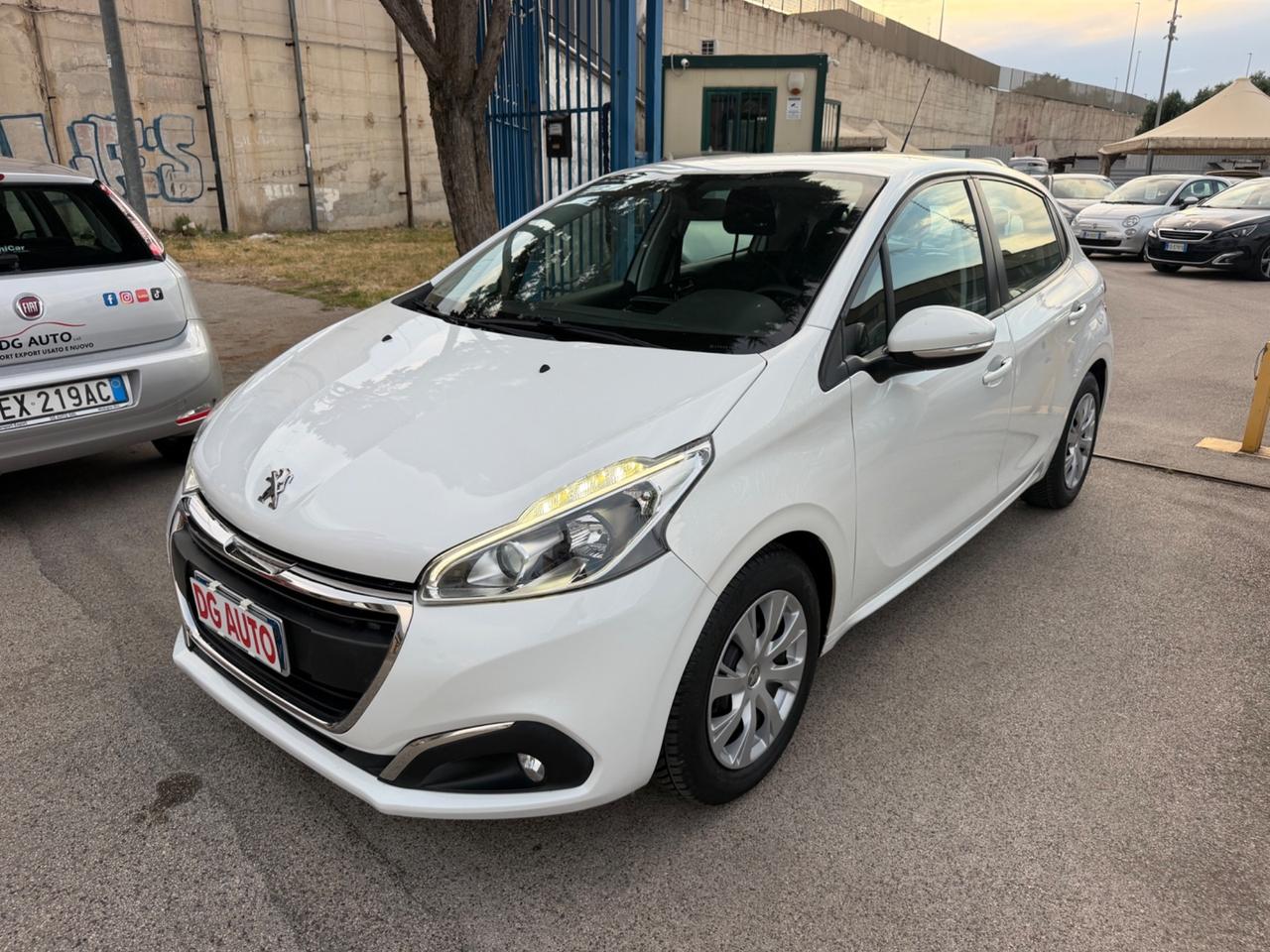 Peugeot 208 BlueHDi 1.6 Diesel 75 cv 2016