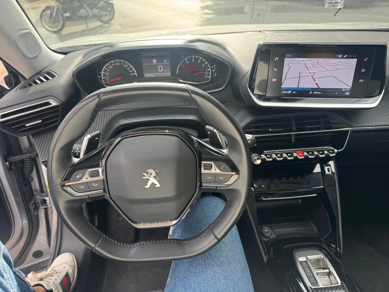 Peugeot 2008 BlueHDi 130 S&S EAT8 Allure