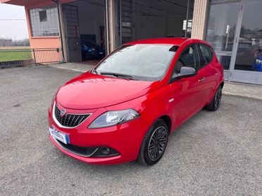 Lancia Ypsilon 1.0 Hybrid Gold