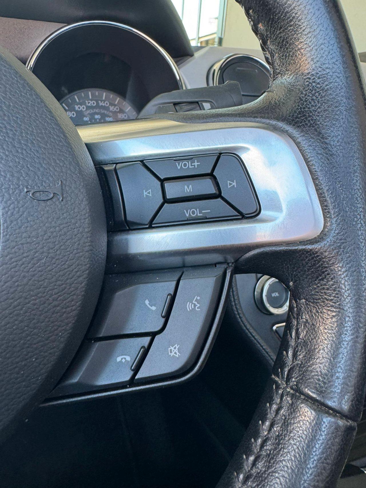 Ford Mustang Convertible 2.3 ecoboost 317cv