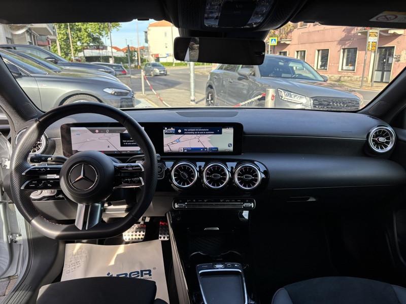 Mercedes A 180 AMG Line Premium DCT LED-NAVI-18"