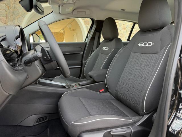 FIAT 600 HYBRID 145CV DCT MHEV+NAVI+RCAM+2PDC+LED