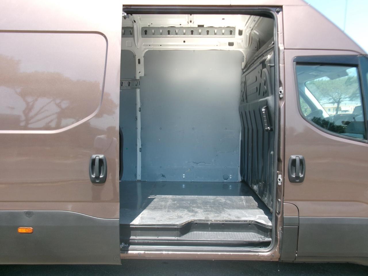 Iveco Daily 35S16 2.3 160CV HY-MATIC P.4100 H3 MAXI TELECAMERA/SENSORI