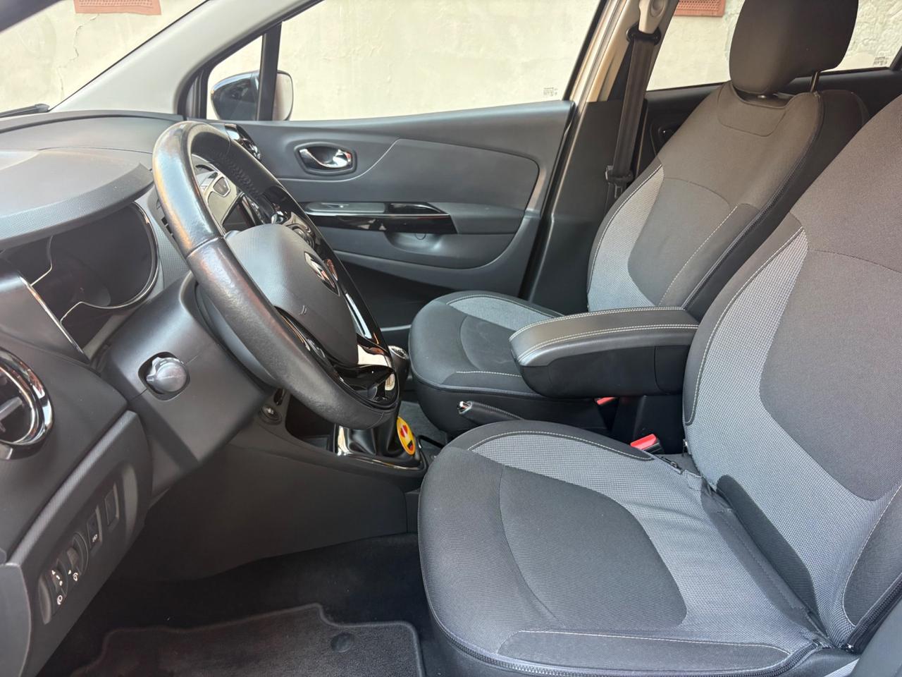 Renault Captur dCi 8V 90 CV Start&Stop Energy Iconic
