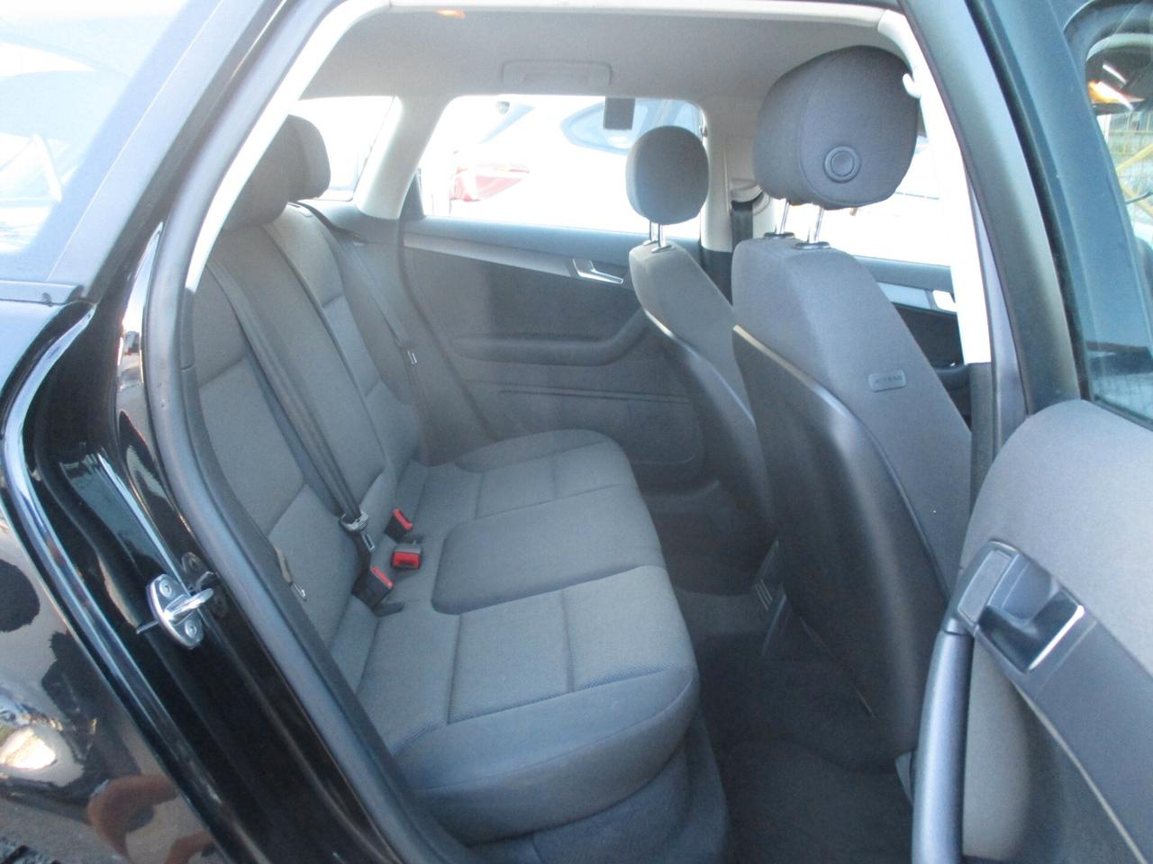 Audi A3 SPB 1.6 TDI MOLTO BELLA 2012