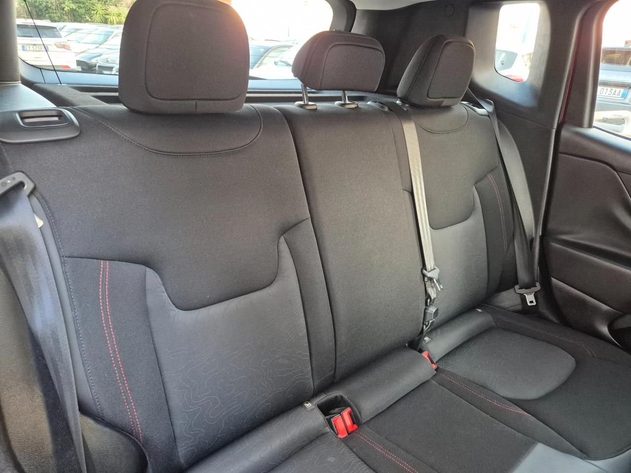 Jeep Renegade 2.0 Mjt 170CV 4WD Active Drive Low Trailhawk