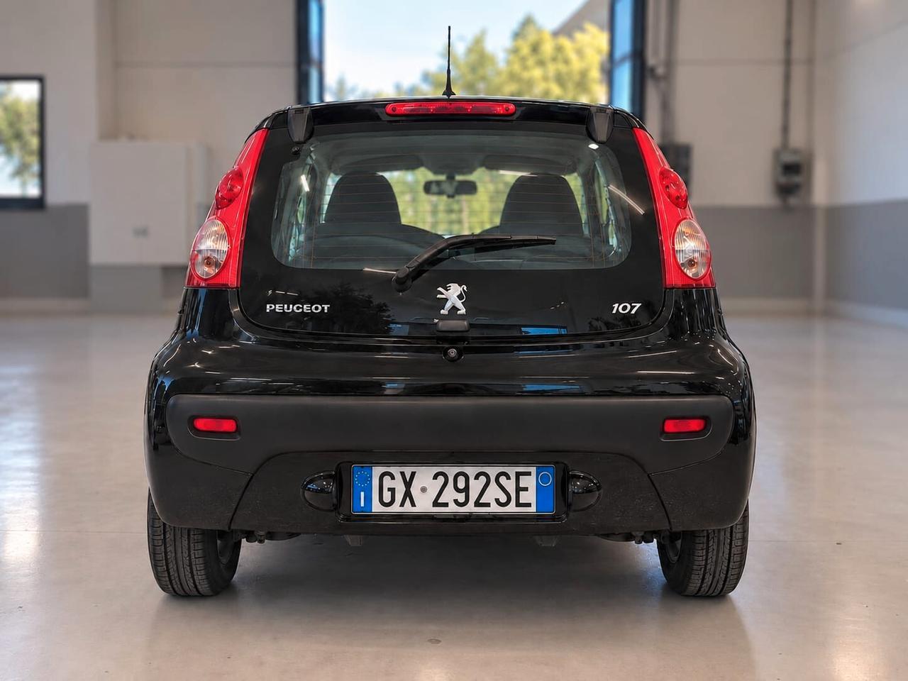 Peugeot 107 1.0 68CV 5p. Plaisir