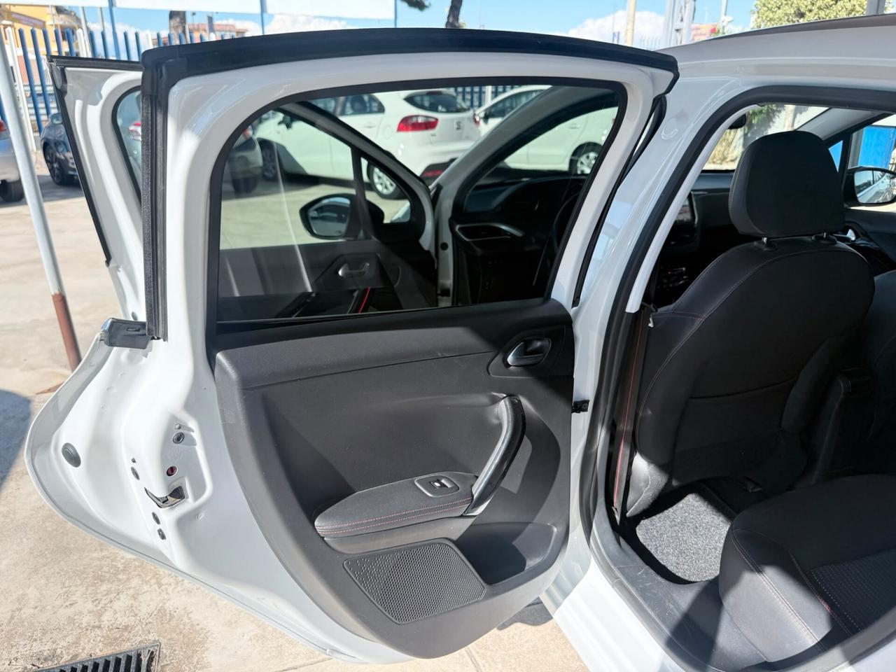 Peugeot 208 PureTech Turbo 110 EAT6 S&S 5 porte GT Line