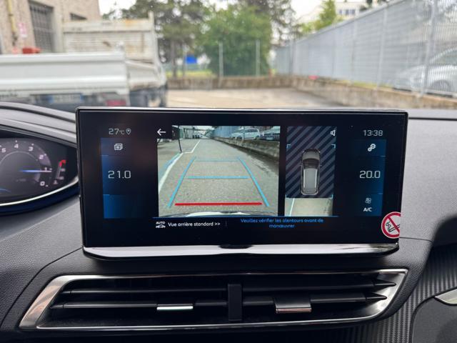 PEUGEOT 3008 PureTech Turbo 130CV Allure Pack NAVI+RETR.