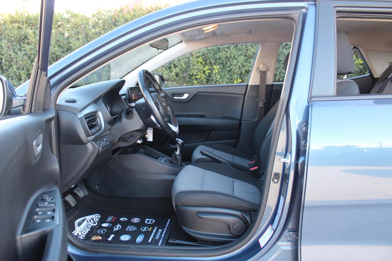 Kia Stonic 1.0 T-GDi 100 CV MHEV MT Urban Special Edition