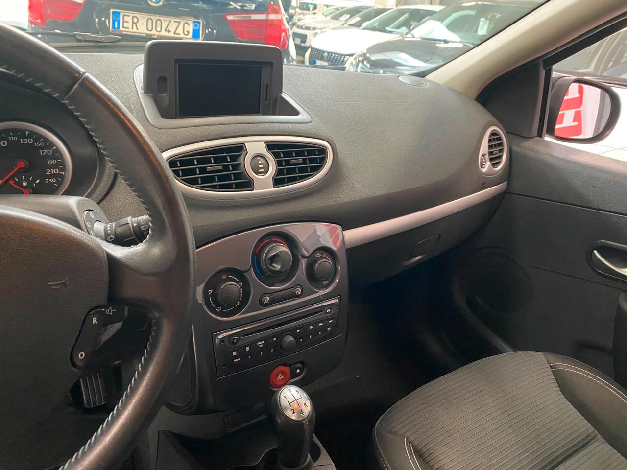 Renault Clio 1.2 16V 5 porte Dynamique