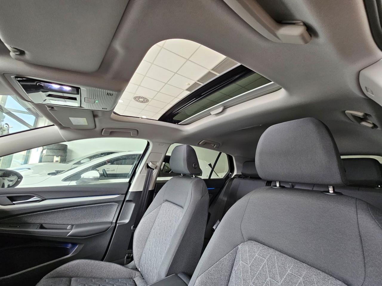 Volkswagen Golf TDI MOVE LIFE C.16 Tetto Nav Led Matrix Clima3Zone