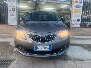 Lancia Ypsilon 1.0 FireFly 5 porte S&S Hybrid Ecochic Gold