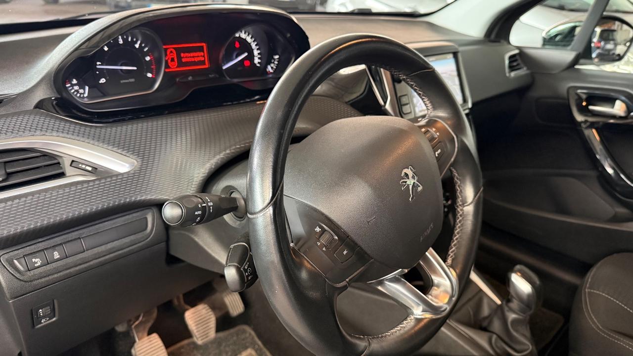Peugeot 208 BlueHDi 100 5p. GT Line ICE White