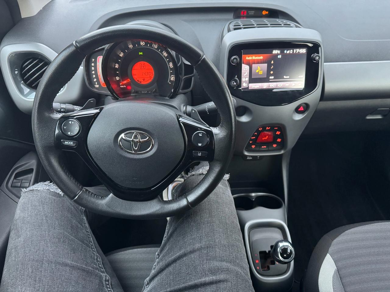 Toyota Aygo 1.0 VVT-i 69 CV CON 14000 KM