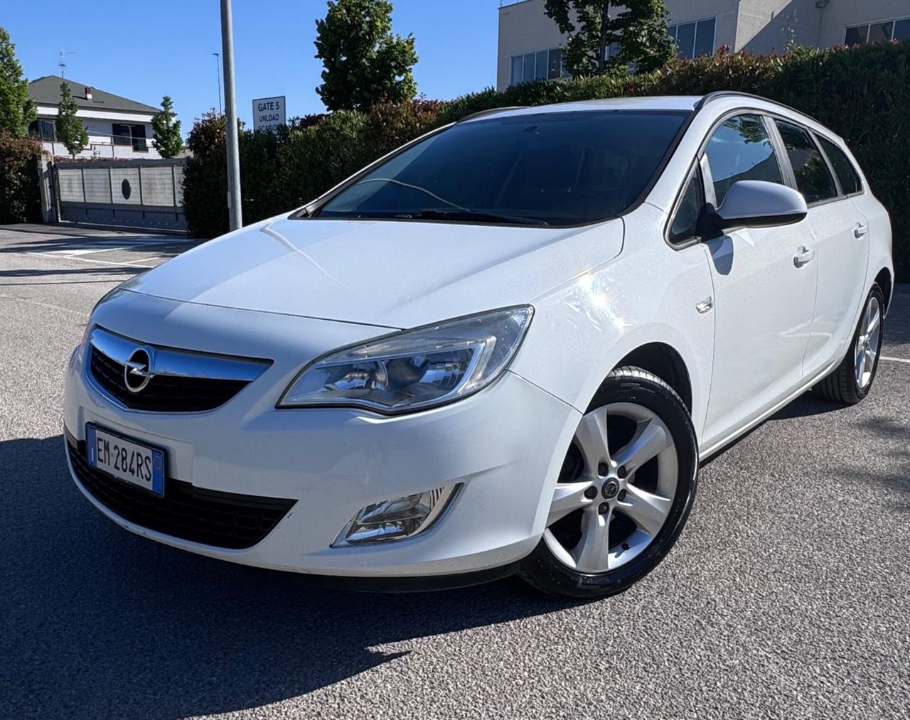 Opel Astra 1.7 cdti sport tourer
