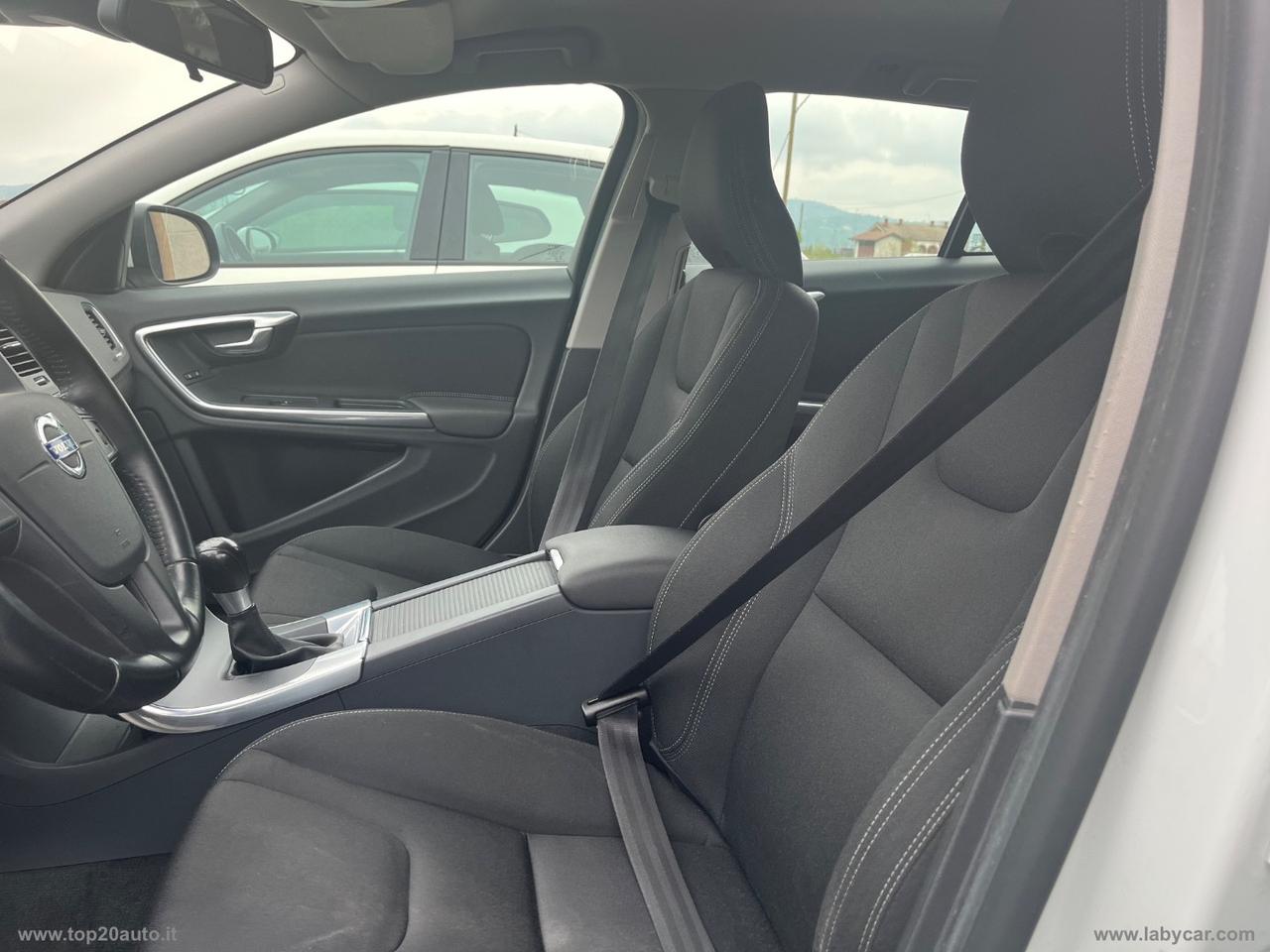VOLVO V60 D2 1.6 Business|GANCIO TRAINO|94.000 CHILOMETRI CERT.