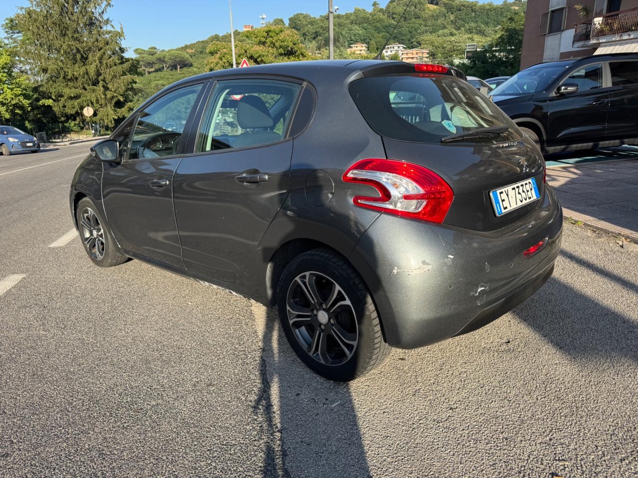 Peugeot 208 1.4 HDi 68 CV 5 porte Allure