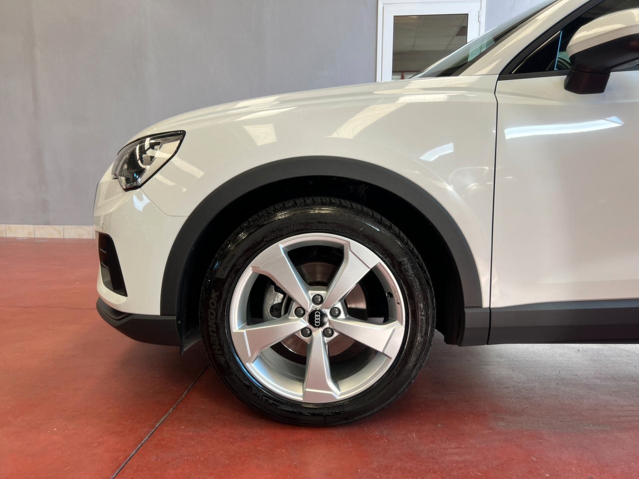 Audi Q3 35 TDI S tronic Business Advanced