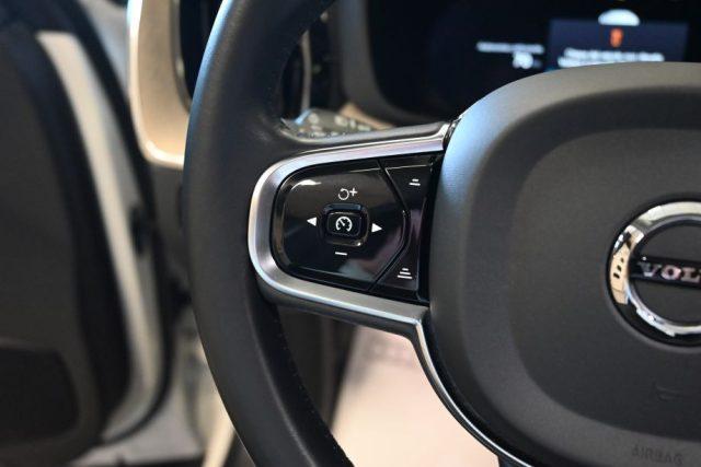 VOLVO XC60 2.0 B4 INSCRIPTION AWD AUTO TETTO 20"CAM STRAFULL!