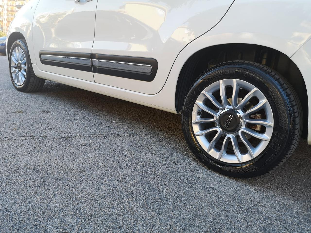 FIAT 500 L 1.6 Multijet 105 CV Lounge 2014