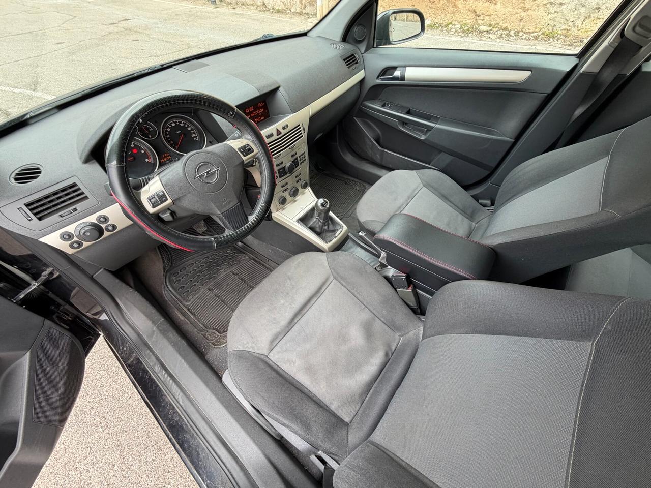 Opel Astra COSMO/1.7 101CV/5 POSTI/CLIMA