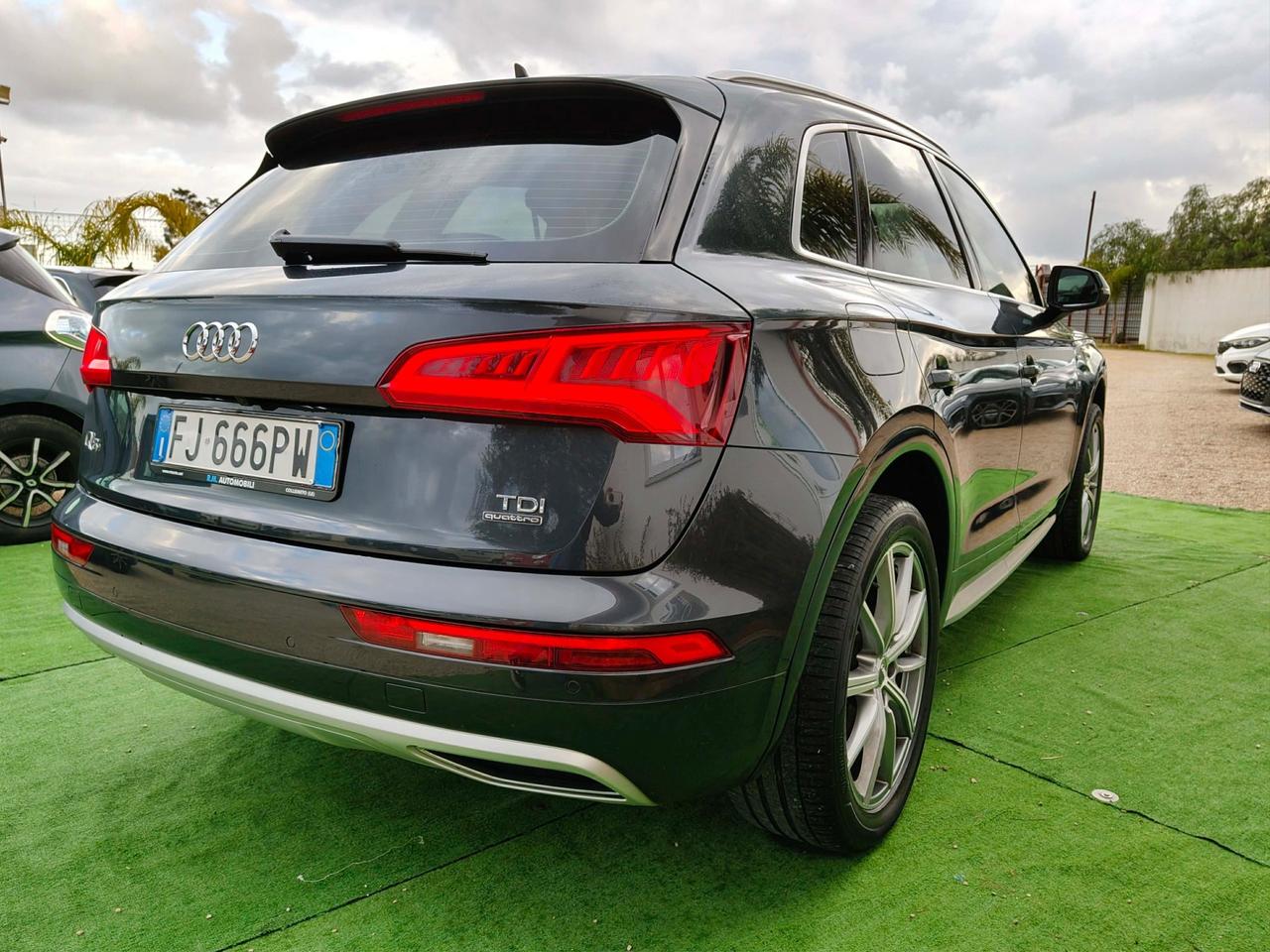 Audi Q5 2.0 TDI quattro S tronic Line - 2017